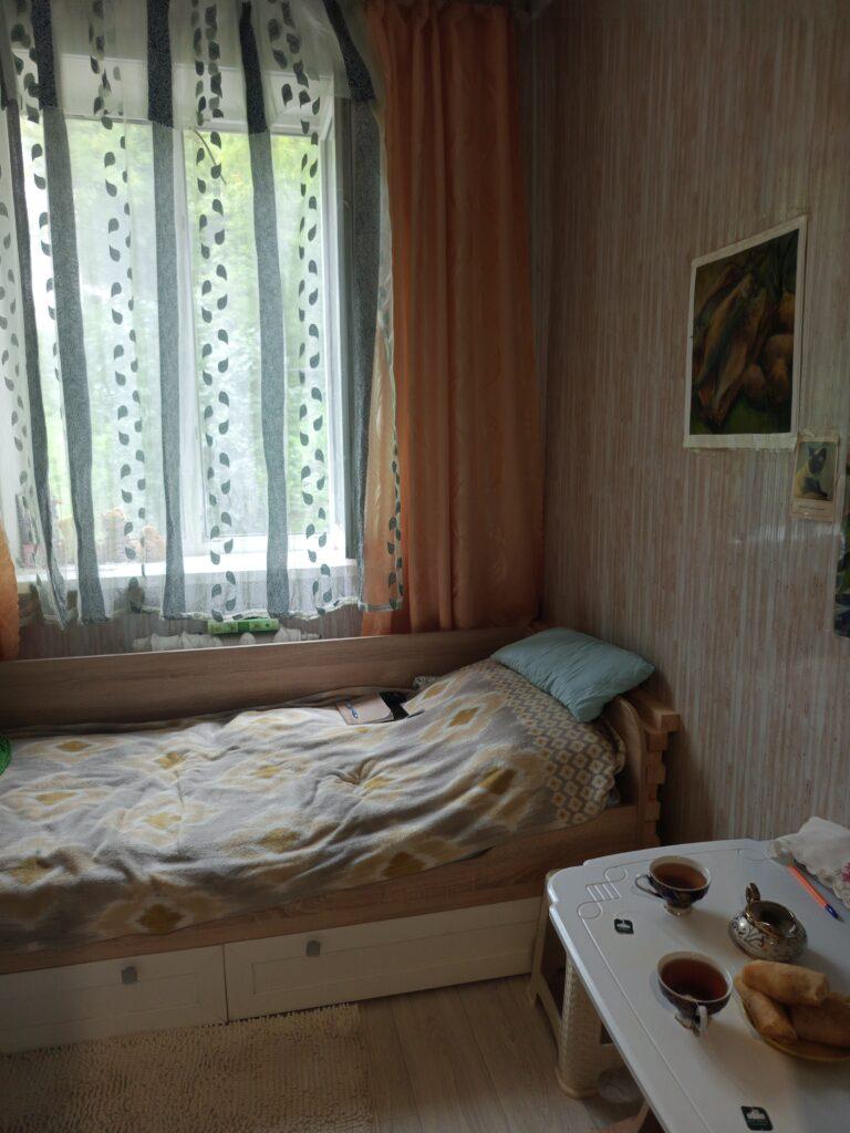 Бюджетный ремонт гостинки 12 кв м своими руками в Находке: фото, точная смета и план. 32 gostinka komnata 2