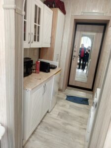 Бюджетный ремонт гостинки 12 кв м своими руками в Находке: фото, точная смета и план.